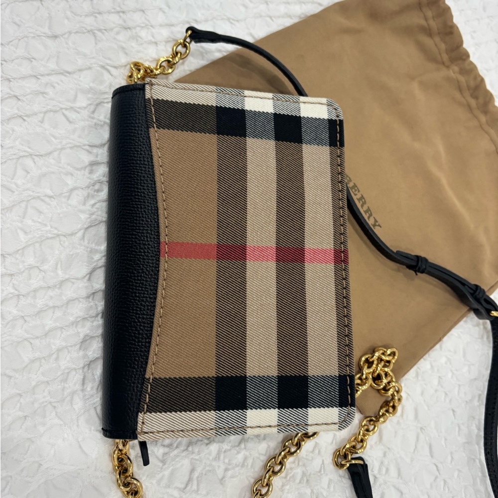 Burberry Black and Tan Crossbody Bag with Gold Chain - Picture 3 of 14